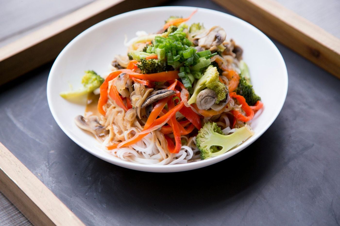 Vegane gebratene Glasnudeln