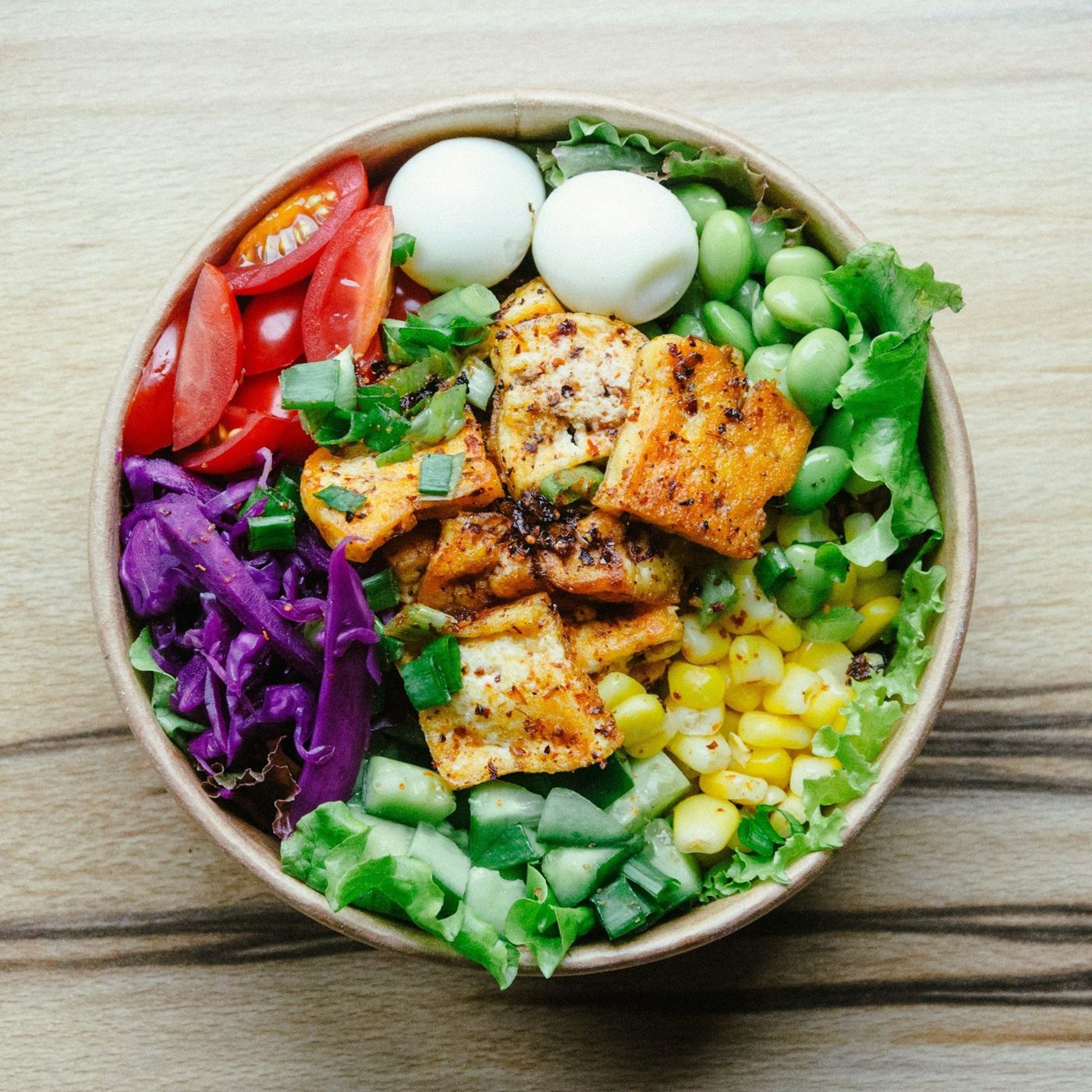 Vegetarische Bowl mit Tamago